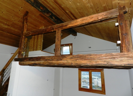 Barrière mezzanine en vieux bois et verre sécurité